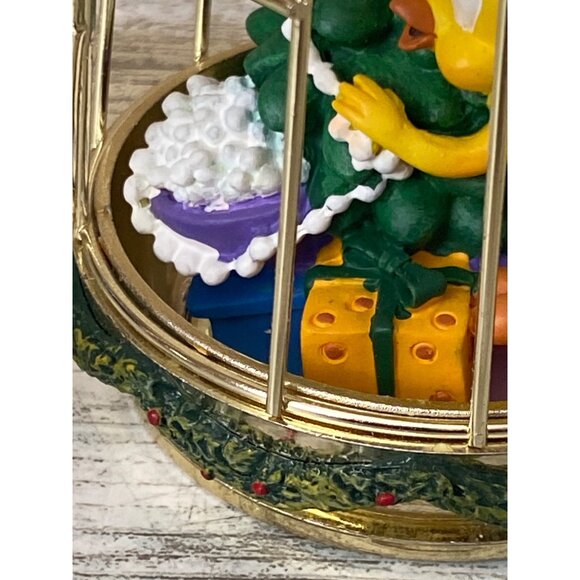 Tweety “Twee Twimmings” Cage Ornament 2000 Bradford Editions | Looney Tunes Chri - Picture 5 of 10